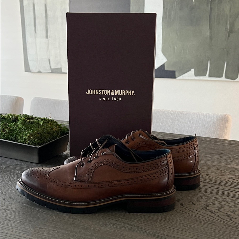 Johnston & Murphy Men's Tan Brogue Oxfords